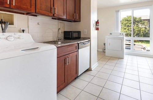 Greenbelt Apartment | Landing | Stylish 1BD, Pool, Gym