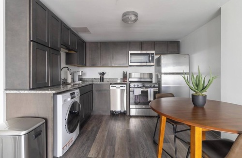 Downtown Hartford Apartment | Landing | Stylish 1BD, Pool, Game Room