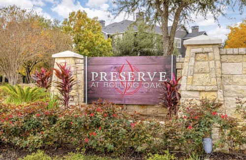 McNeil Apartment | Landing | Stylish 1BD, Pool, Gym