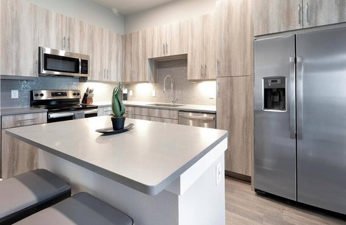 Montopolis Apartment | Landing | Stylish 1BD, Pool, Courtyard
