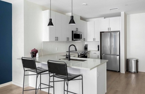 Civic Center Apartment | Landing | Stylish 1BD, Rooftop Lounge, Gym