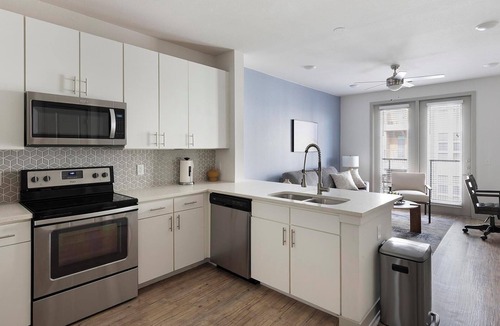 Fort Worth Apartment | Landing | Stylish 1BD in Downtown Fort Worth