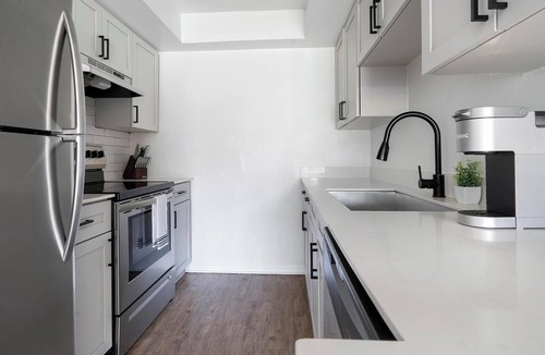 Fruitville Apartment | Landing | Stylish 1BD, Gym, Clubhouse