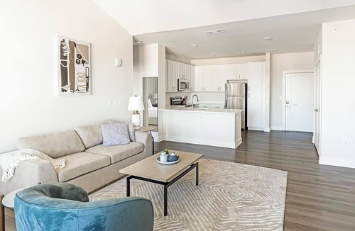 Belle Mina Apartment | Landing | Stylish 1BD, Yoga Studio, Clubhouse