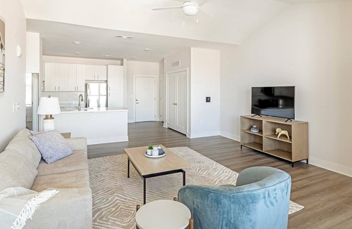 Belle Mina Apartment | Landing | Stylish 1BD, Yoga Studio, Clubhouse