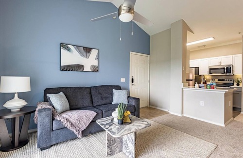 Webster Apartment | Landing | Stylish 1BD, Gym
