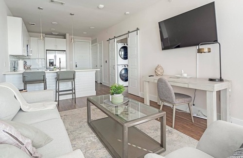 Wetmore Apartment | Landing | Stylish 1BD, Clubhouse, Gym
