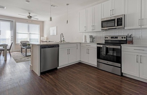 Wetmore Apartment | Landing | Stylish 1BD, Clubhouse, Gym