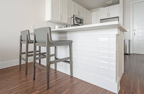 Wetmore Apartment | Landing | Stylish 1BD, Clubhouse, Gym