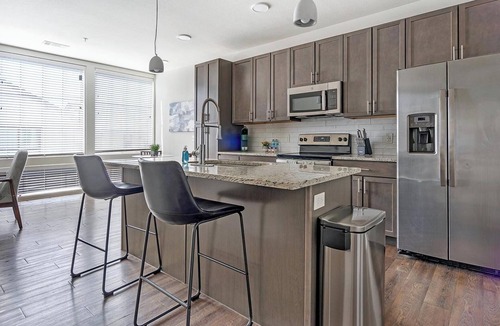 Stone Oak Apartment | Landing | Stylish 1BD, Clubhouse, Gym