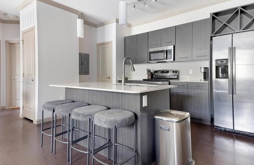 Wetmore Apartment | Landing | Stylish 1BD, Gym, Yoga Studio