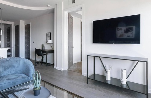 Woodland Heights Apartment | Landing | Stylish 1BD, Yoga Studio, Game Room
