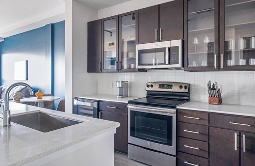 Woodland Heights Apartment | Landing | Stylish 1BD, Yoga Studio, Game Room