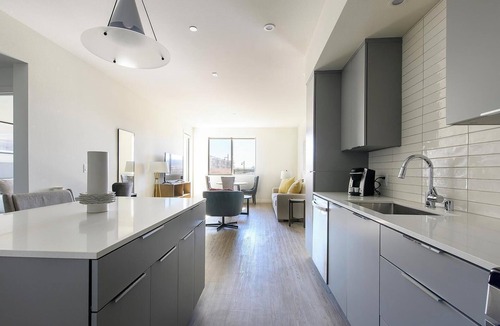 Rhodes Ranch Apartment | Landing | Stylish 2BD, Courtyard, Clubhouse