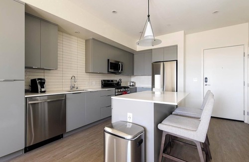 Rhodes Ranch Apartment | Landing | Stylish 2BD, Courtyard, Clubhouse