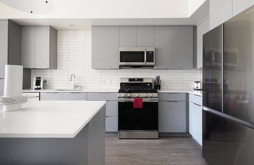 Rhodes Ranch Apartment | Landing | Stylish 2BD, Courtyard, Clubhouse