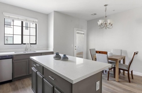 Rhodes Ranch Apartment | Landing | Stylish 2BD, Gym, Clubhouse