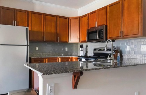 Hillsborough Apartment | Landing | Stylish 2BD, Gym, Clubhouse