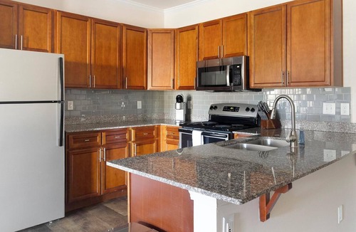 Hillsborough Apartment | Landing | Stylish 2BD, Gym, Clubhouse