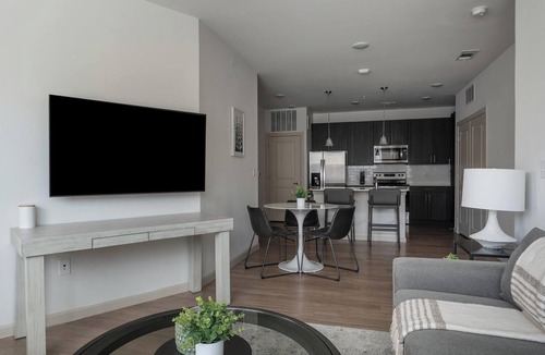 Pflugerville Apartment | Landing | Stylish 2BD, Clubhouse, Gym