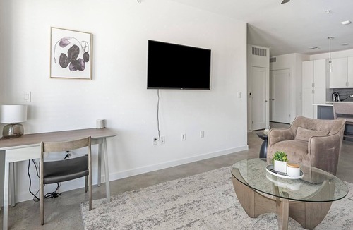 Austin Apartment | Landing | Stylish 2BD, Clubhouse, Pool