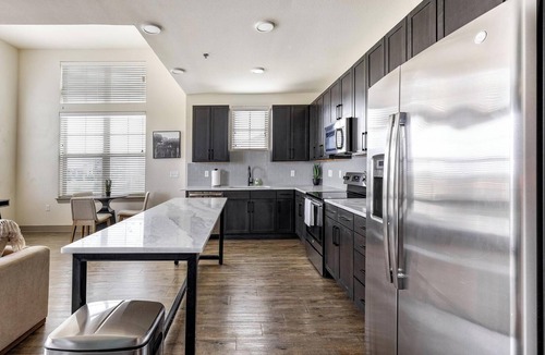 Denton Apartment | Landing | Stylish 2BD, Clubhouse, Gym