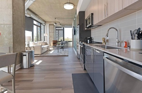 Baileys Crossroads Apartment | Landing | Stylish 2BD, Game Room, Gym
