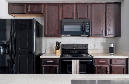Atascocita Apartment | Landing | Stylish 2BD, Game Room, Clubhouse