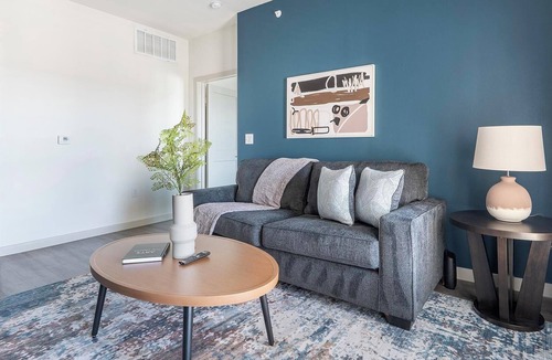 Buda Apartment | Landing | Stylish 2BD, Gym, Game Room