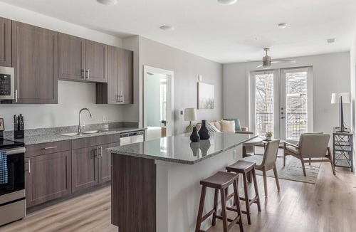 Garland Apartment | Landing | Stylish 2BD, Gym, Clubhouse