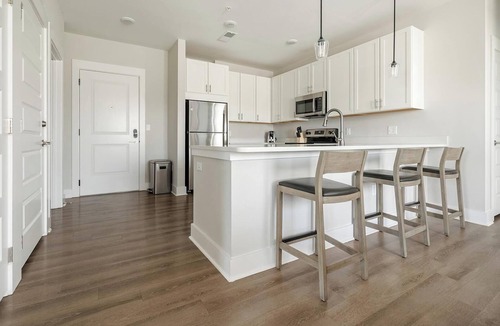 Hickory Apartment | Landing | Stylish 2BD, Gym, Yoga Studio
