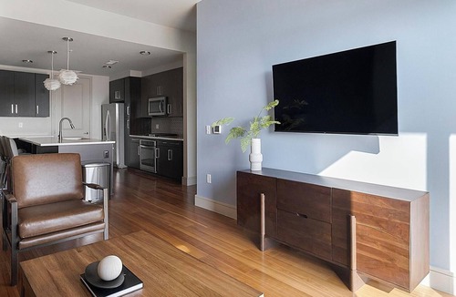 Houston Apartment | Landing | Stylish 2BD, Gym, Tennis Court