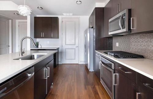 Houston Apartment | Landing | Stylish 2BD, Gym, Tennis Court