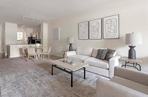 New Pathways Apartment | Landing | Stylish 2BD, Gym, Clubhouse
