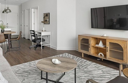 East Raleigh Apartment | Landing | Stylish 2BD, Gym, Clubhouse