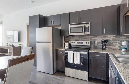 Waco Apartment | Landing | Stylish 2BD, Gym