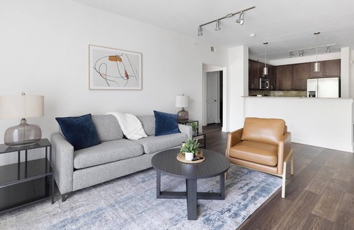 Irving Apartment | Landing | Stylish 2BD, Pool, Clubhouse