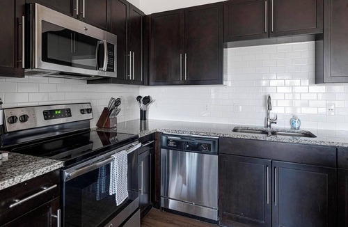 McNeil Apartment | Landing | Stylish 2BD, Clubhouse, Pool