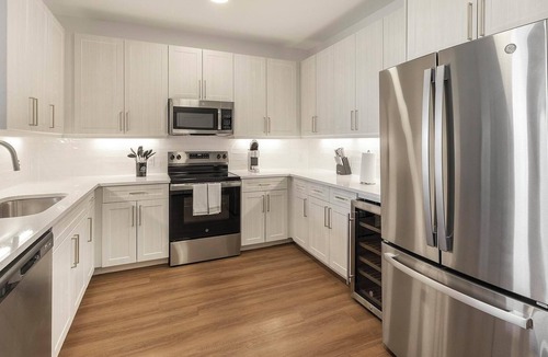 Roanoke Apartment | Landing | Stylish 2BD in Downtown Roanoke