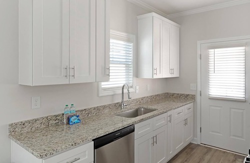 Huntsville Apartment | Landing | Stylish 2BD, Pool, Courtyard