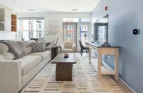 Hyattsville Apartment | Landing | Stylish 2BD, Game Room, Gym