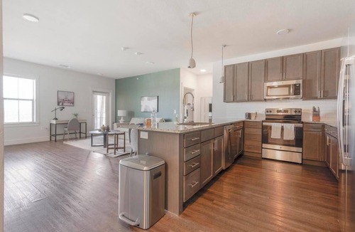Stone Oak Apartment | Landing | Stylish 2BD, Clubhouse, Pool
