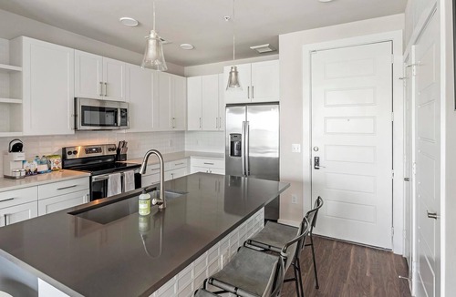 Wetmore Apartment | Landing | Stylish 2BD, Clubhouse, Yoga Studio