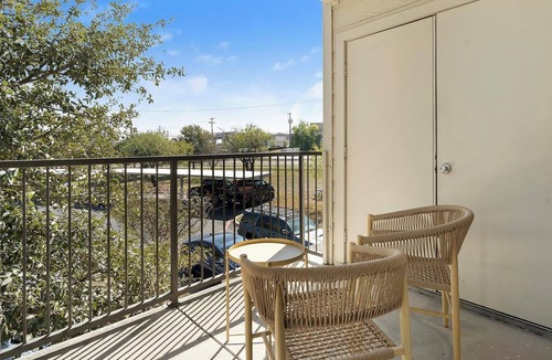 Wetmore Apartment | Landing | Stylish 2BD, Gym, Clubhouse