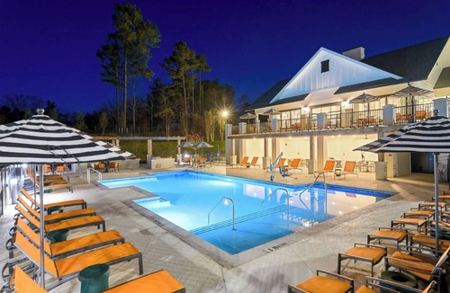 Sugar Hill Apartment | Landing | Stylish 2BD, Yoga Studio, Pool
