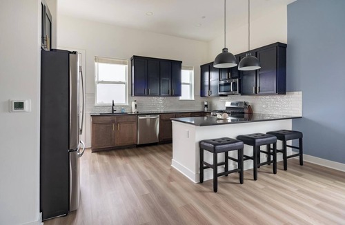 Lee's Summit Apartment | Landing | Stylish 3BD in Lee's Summit