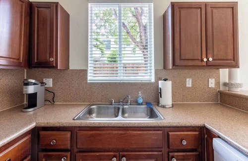 Homestead Apartment | Landing | Stylish 3BD, Pool