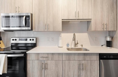 Fort Worth Apartment | Landing | Stylish Studio in Bricktown