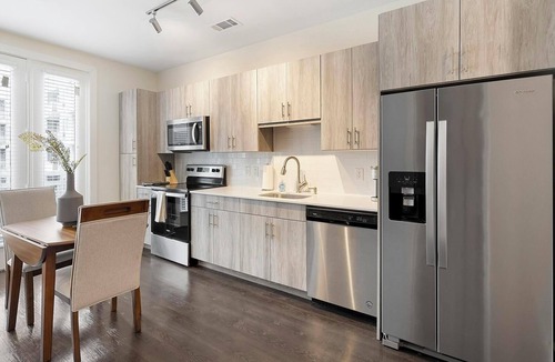 Fort Worth Apartment | Landing | Stylish Studio in Bricktown