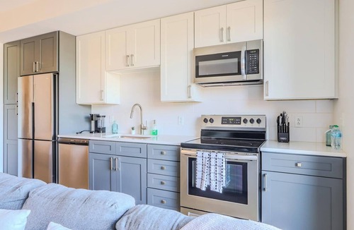 Ithaca Apartment | Landing | Stylish Studio, Gym